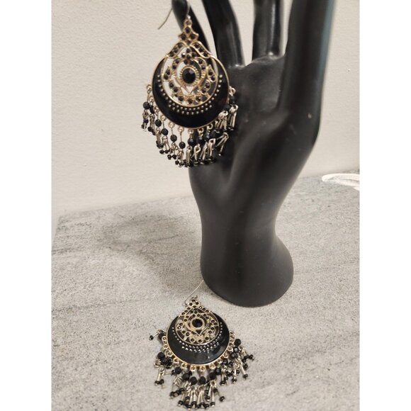 Round Mandala Dangle Earrings Black Gold Intricate Earrings - Picture 7 of 10